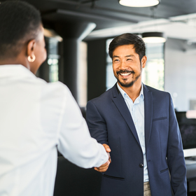 Apprenez les 8 conseils pour un transfert harmonieux à la vente de votre entreprise